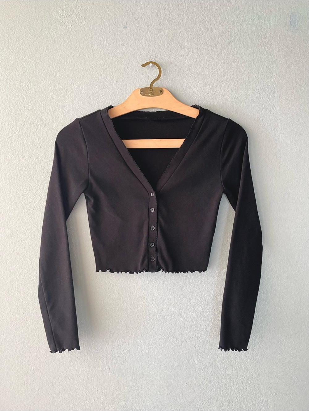 🌻5/$15🌻 Forever 21 | Black Button Down Cardigan Crop Sweater w/ Lettuce Hem